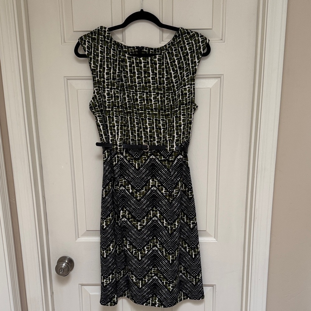 Business casual Green and Black Dress